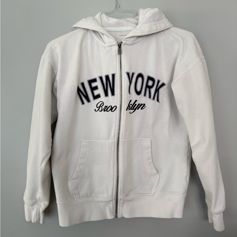 Aeropostale White Hoodie with New York Brooklyn Design Juniors XS